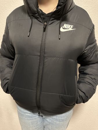 Nike Winterjacke, Schwarz