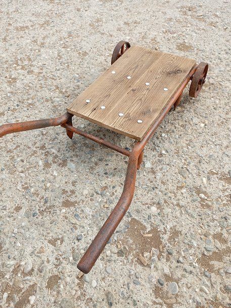 Tavoli: Rustikale Dekokarre-Couchtisch! einzigartig- Loft- Industry – Usato da kraiburg am inn venduto da Vintage-Living 5