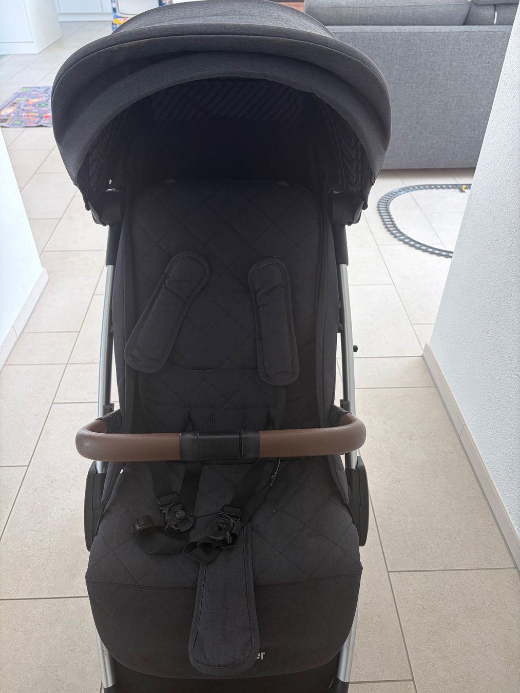 Easywalker Carrozzine: Kinderwagen Easywalker Jackey – Usato da Kloten venduto da Marketulda 1