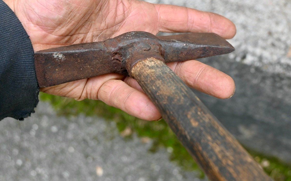 Tutti gli attrezzi: antik handgeschmiedet SPITZHACKE LÄNGE 25cm – Usato da Pfaffhausen venduto da mono_rec 6