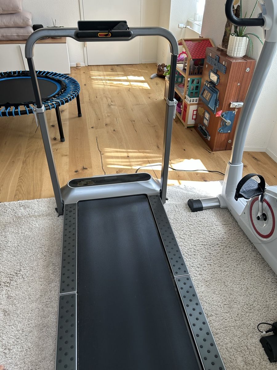 Kingsmith Vélos d'appartement: Kingsmith WalkingPad R2B Treadmill – D'occasion à Oberlunkhofen par doktor1313 2