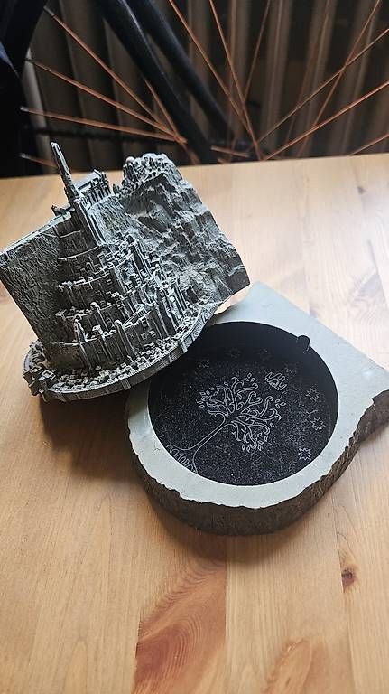Statuette: Minas Tirith Schatulle  – Usato da Bottmingen venduto da NoxTheDog 1