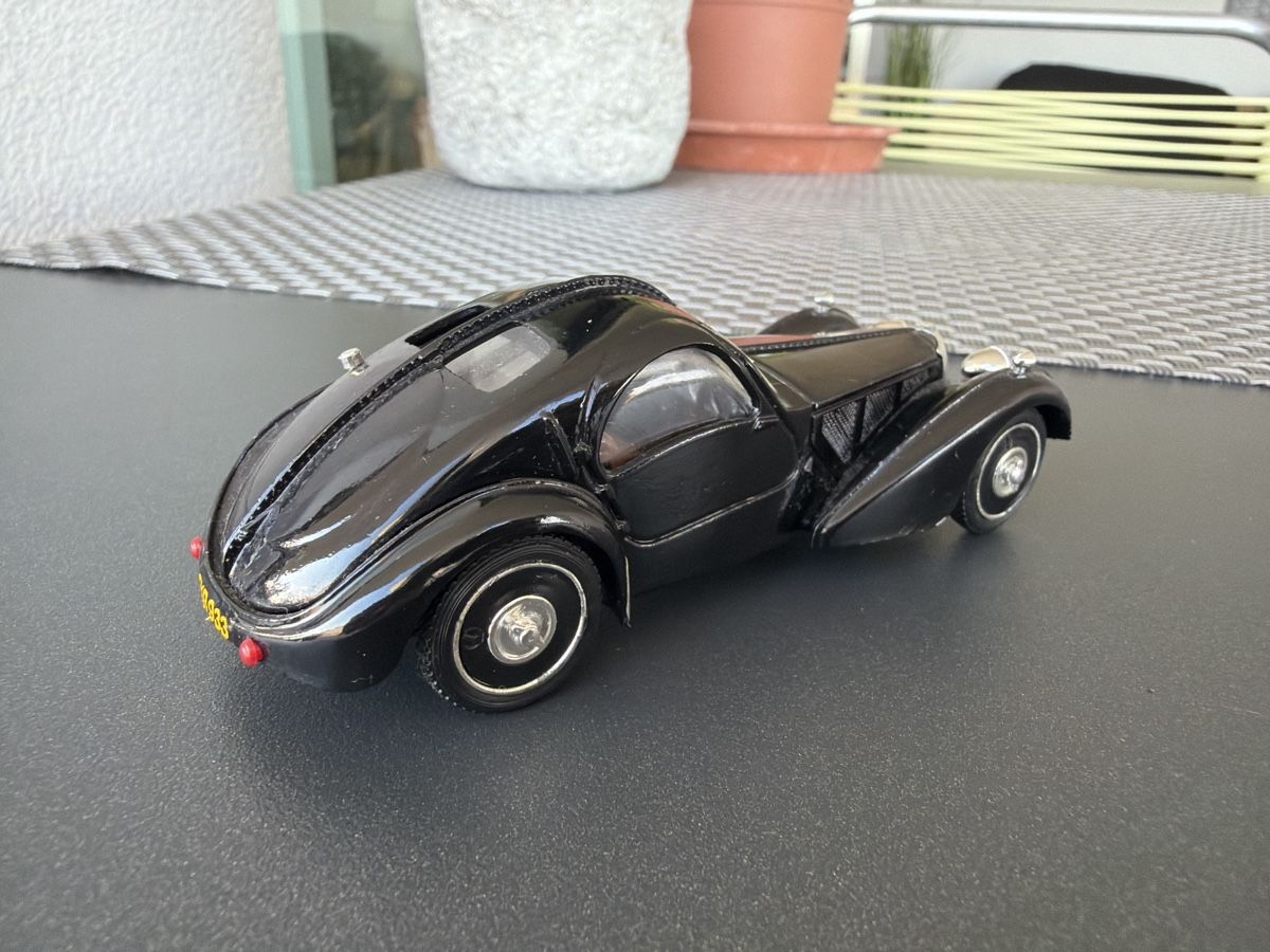 Brumm Modellini d'auto: Bugatti 57 S - 1/43 - Brumm – Usato da Wolfwil venduto da Rolex1 3