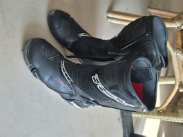 Motorrad schuhe grösse 46