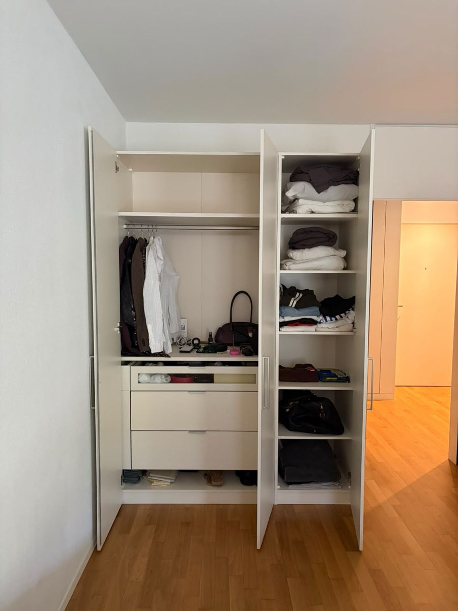Schränke: Kleiderschrank Cremeweiss – Neu (gemäss Beschreibung) aus Bern von dan_xq8g