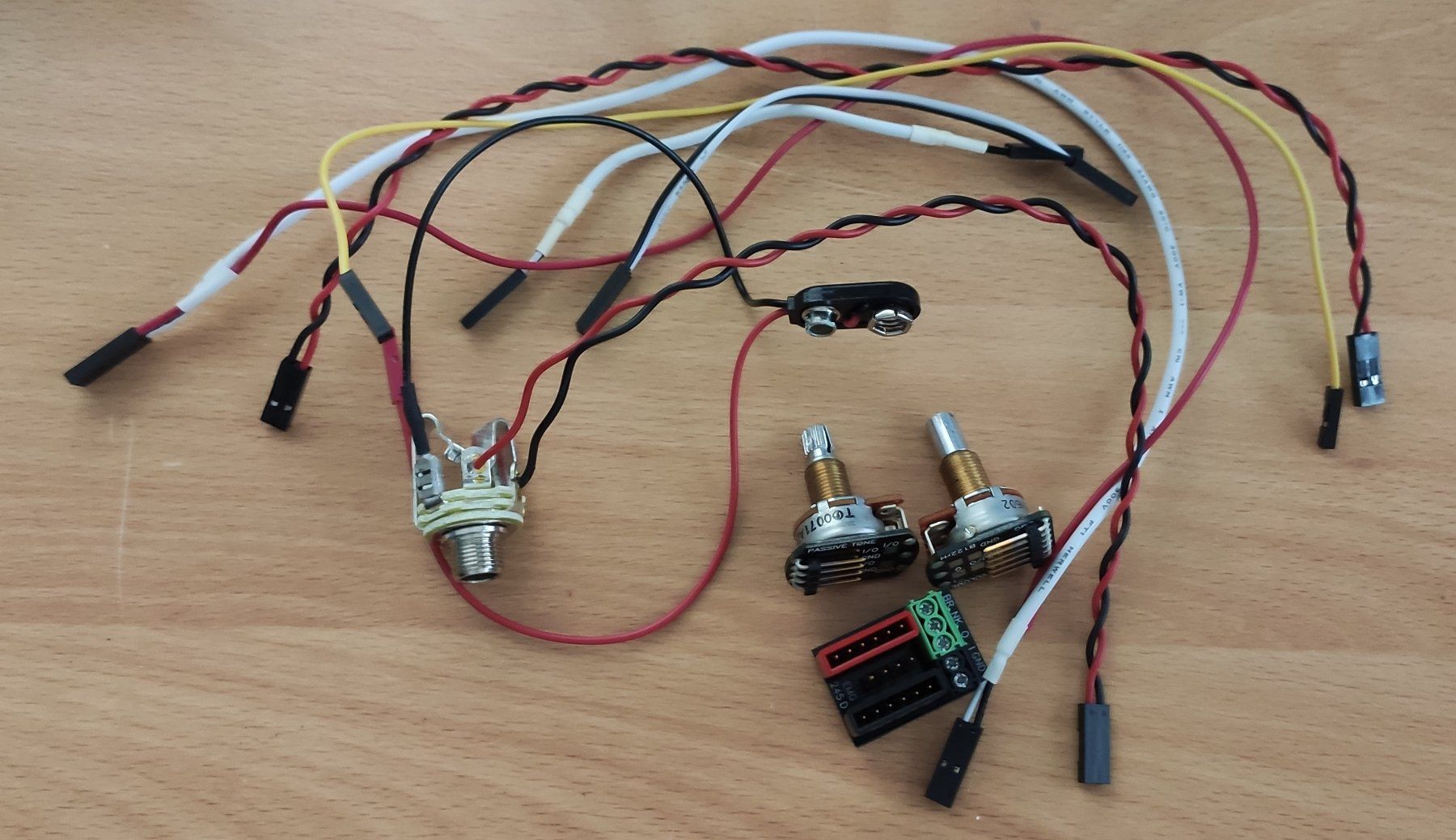 Musikinstrumente: EMG 81 + 85 als Set – Gebraucht aus Uttwil von thew0lf 3