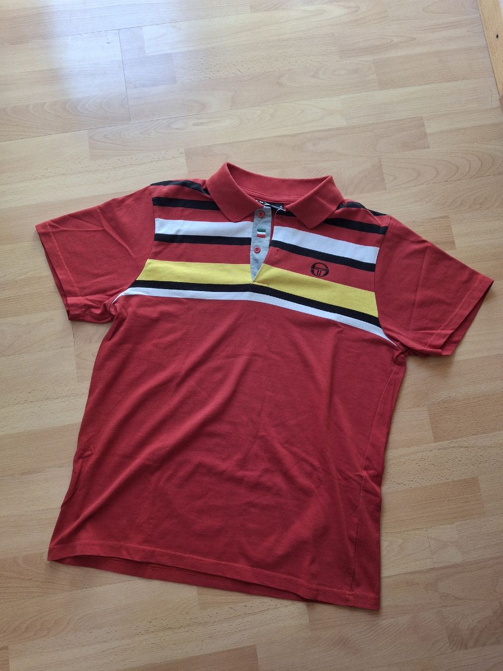 Polo-Shirts: polos Sergio Tacchini vintage 80's – Gebraucht aus Lausanne von lor_y8mh 1