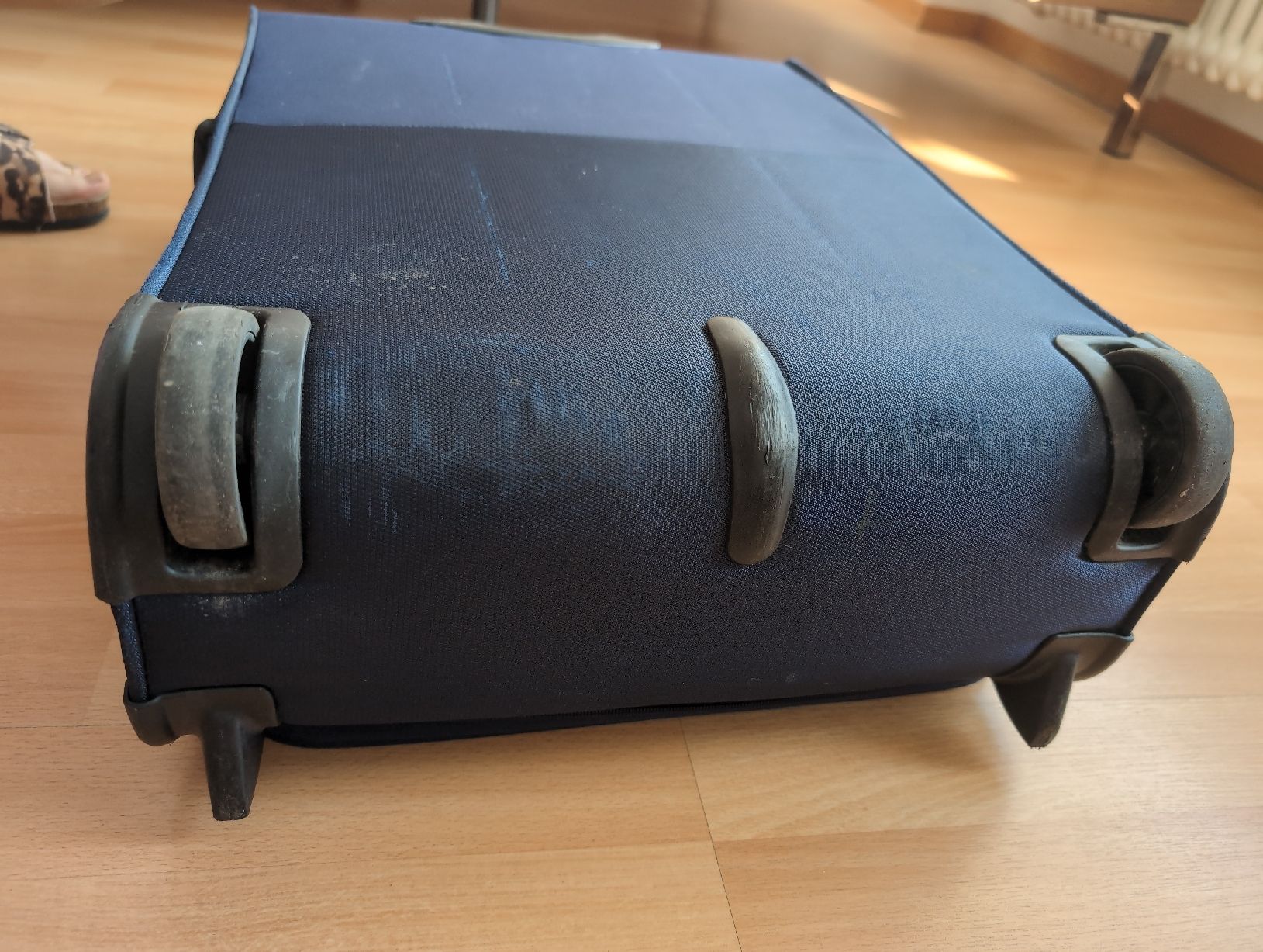 Samsonite Valigie & Borse: Samsonite Suitcase/Trolley, blue, slightly used. – Usato da Glis venduto da livespringly 5