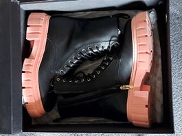 Anfibi stivali bellissimi pelle nuovi 36 37 nero rosa 