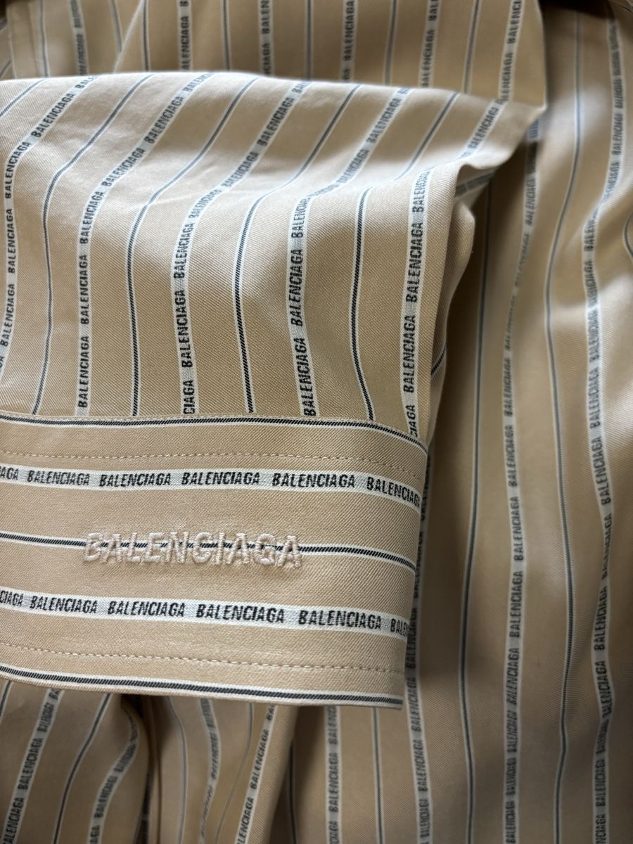 Balenciaga Camicette: Balenciaga Bluse Seide mit Logo – Usato da Basel venduto da Rose9917 7