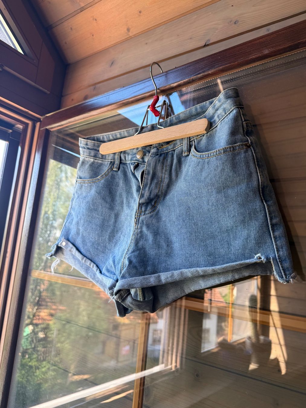 Jeans: Jeans Shorts Damen – D'occasion à Aesch (Neftenbach) par Maece_