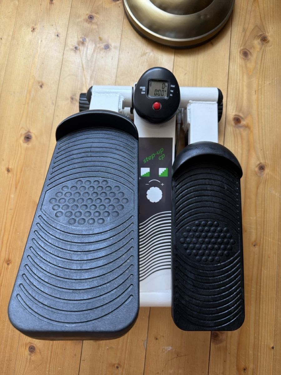 Vélos d'appartement: Stepper – Neuf (Voir description) à Hofstetten ZH par Jessica0