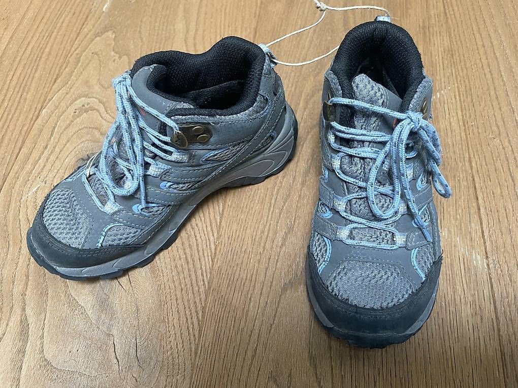 Scarpe per ragazzi: Wanderschuh Merrell Grösse 30 – Usato da Rubigen venduto da lia_dwd7