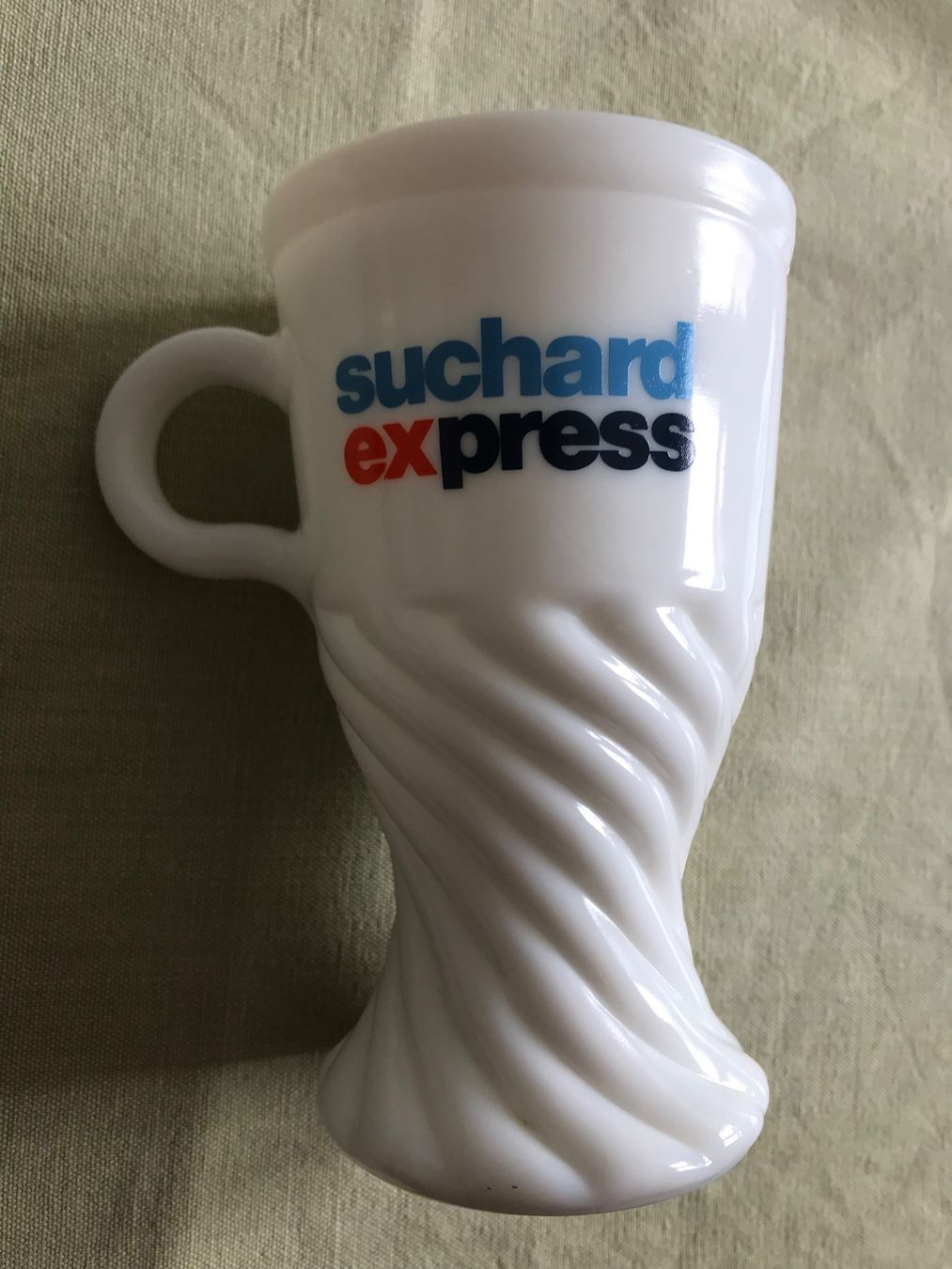 Tassen: Suchard Express Tasse aus weissem Glas – Gebraucht aus Olten von Fbone0 2