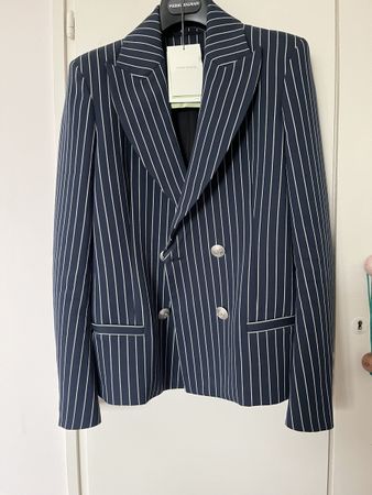 Pierre Balmain Blazer new with Tags New and hanger