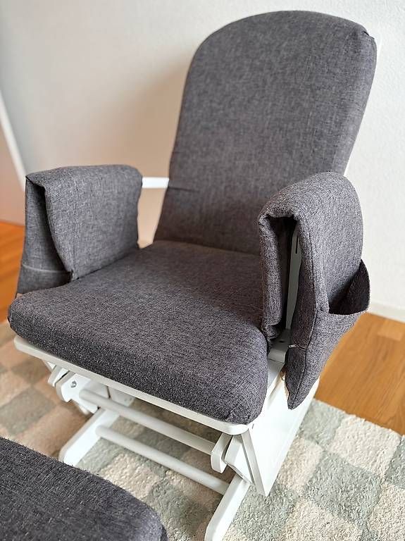 Poltrone: Schaukelstuhl mit Hocker grau - muss weg – Usato da Bern venduto da kar_6wqk 3