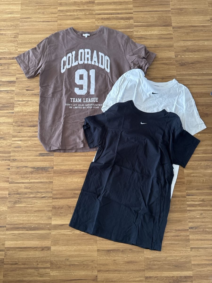 Nike Lotti di vestiti: 3 T-Shirt Kleid Grösse M&L – Usato da Burgdorf venduto da zen_7v99