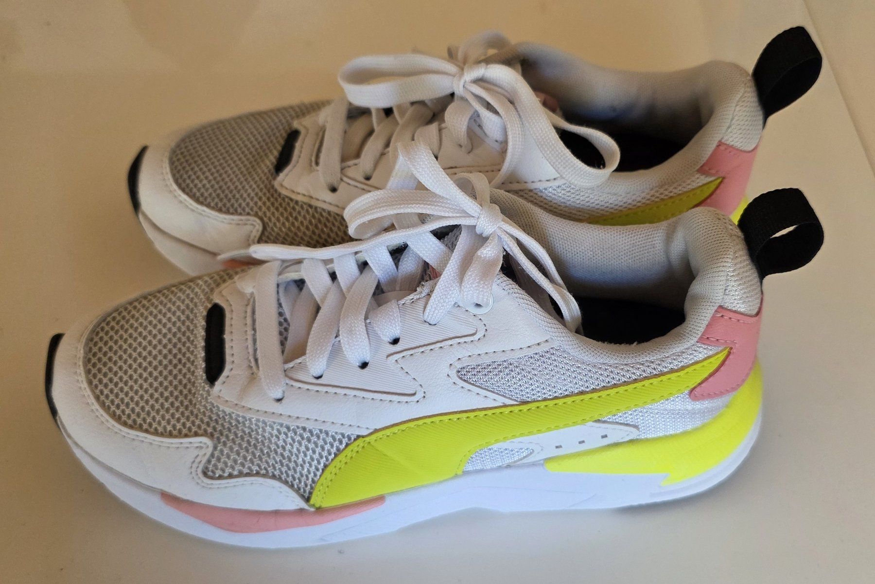 Puma Scarpe da donna: Baskets Puma blanc jaune rose pointure 35.5 – Usato da Biel/Bienne venduto da Djdreamx 2