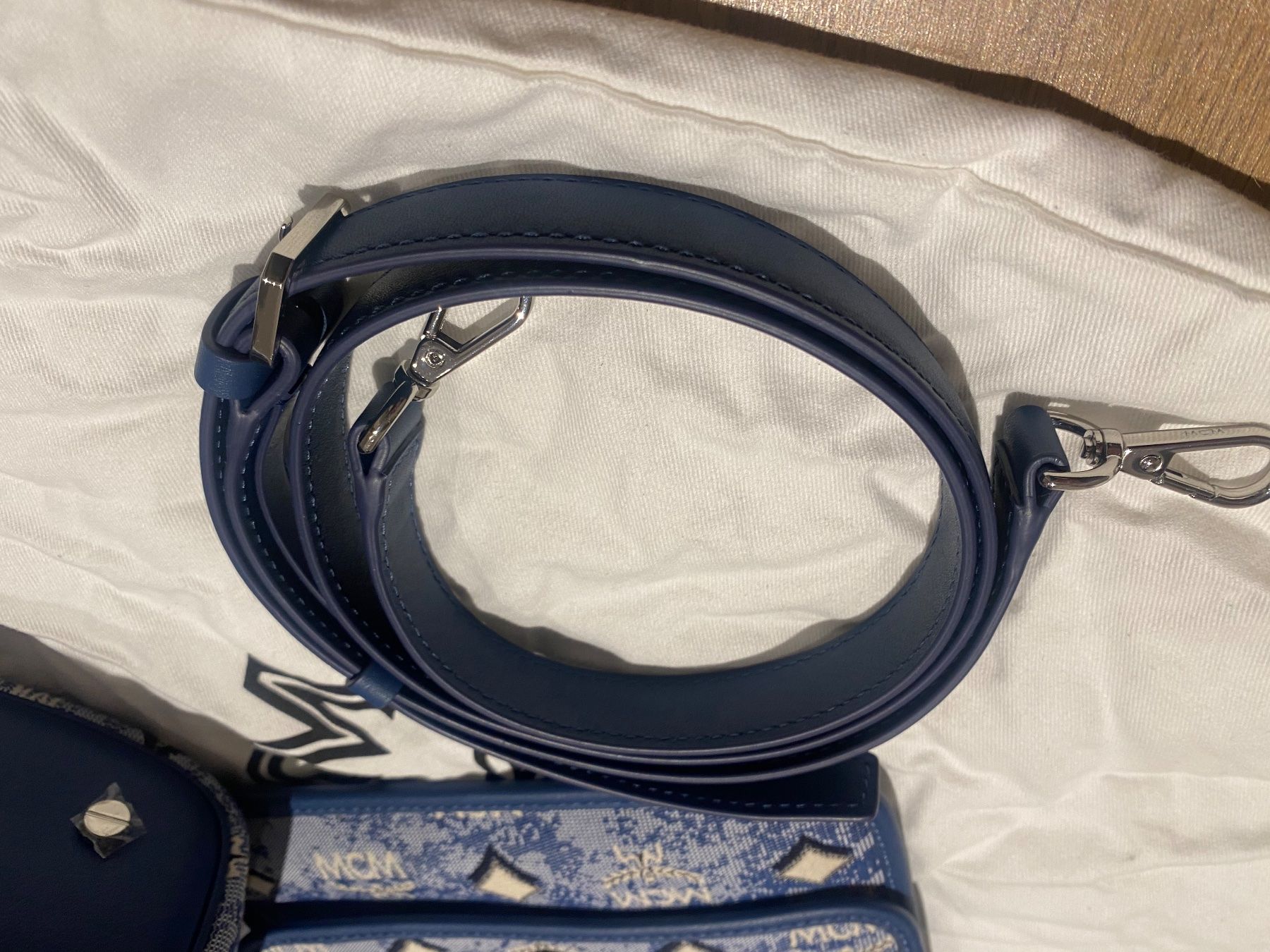 Mcm Taschen: Beutel MCM 💙 DESSAU DRAWSTRING MEDIUM - HANDTASCHE - BLUE – Neu (gemäss Beschreibung) aus Gibswil von Engelsgleich 6