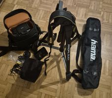 Nikon D5100 Kamera mit Zubehör und Hama Stativ top zustand 
