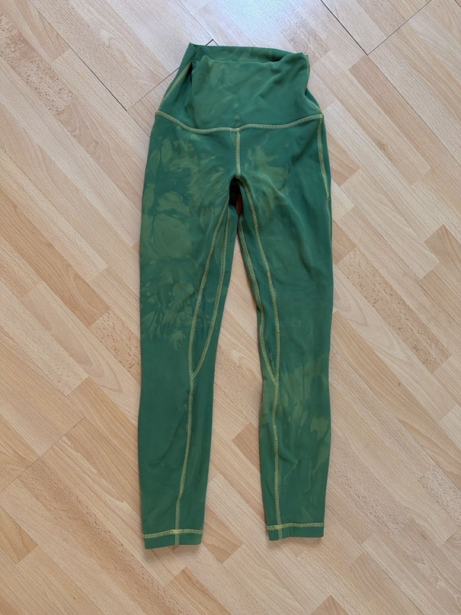 Lululemon Leggings: Lululemon Leggings Green Size 2 Tie Dye Print – Usato da Zürich venduto da Rochfordevelyn