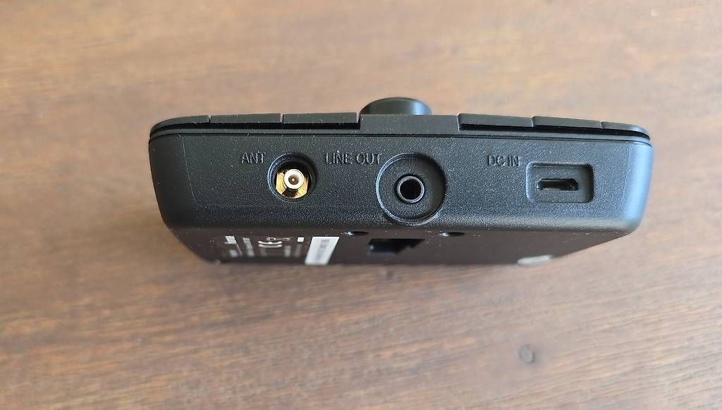 Radio: DAB+ Adapter / FM Transmitter (Digitalradio im Auto) – Usato da Steinerberg venduto da Bcsbcs 4