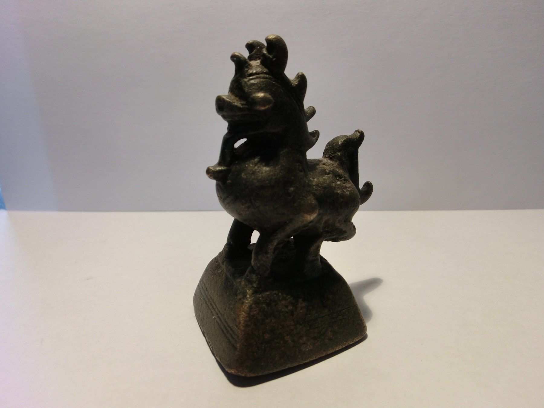 Statuette: ANTIKES OPIUM - GEWICHT – Usato da Basel venduto da wyba44 1