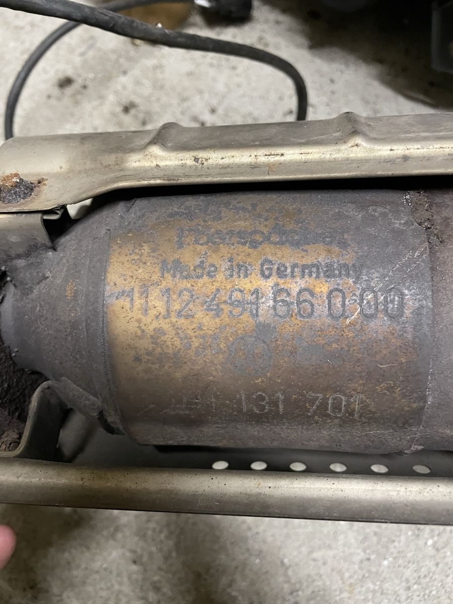 VW Tutti pezzi di ricambio auto: Katalysator von Golf 3 VR6 Syncro – Usato da Bever venduto da Gianni85 2