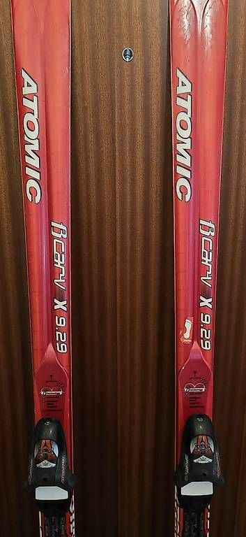 Skis: Skis Atomic femme – Gebraucht aus Meyrin von April73 2