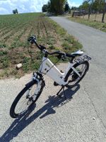 Straße St1 Elektrovelo