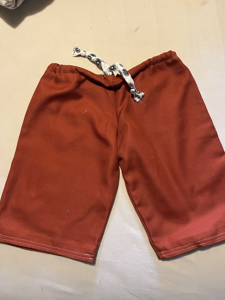 Pantaloni: Shorts Neu, Grösse 86 für Mädchen oder Knaben Hand Made – Nuovo e nell'imballaggio originale da Triengen venduto da ueli33