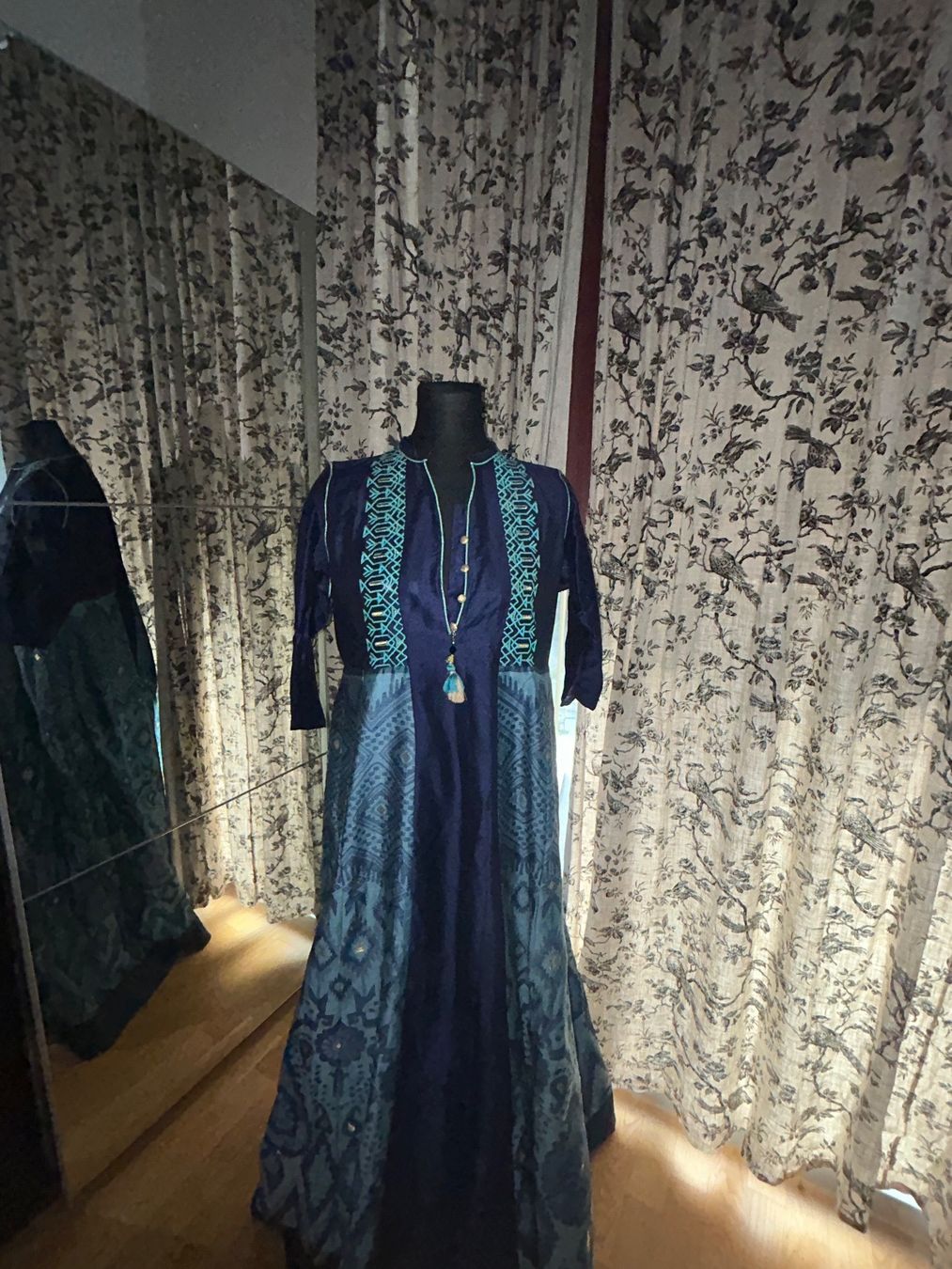 Tuniche: Indisches Kleid/Tunika – Nuovo (secondo la descrizione) da Luzern venduto da Suneha 1
