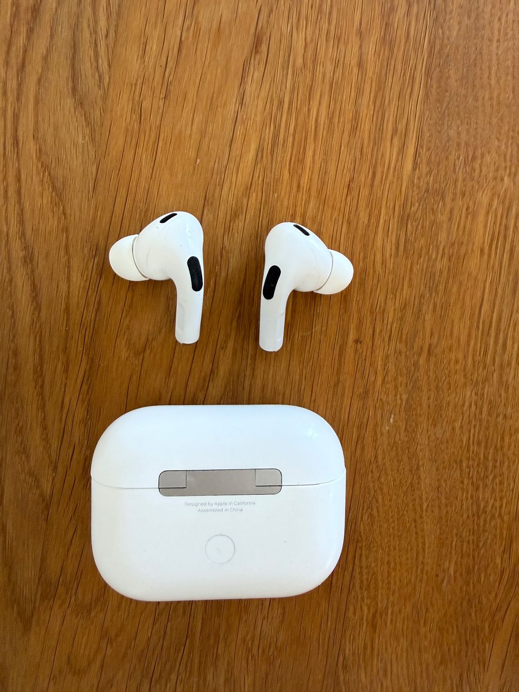 Apple Cuffie: APPLE AirPods Pro 2 (USB-C) – Usato da Lausanne venduto da Nine1982 4