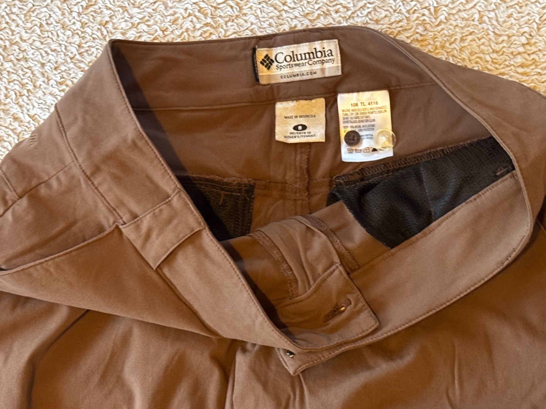 Columbia Pantaloni: Pantalon 1/2 Columbia gr. 8 – Usato da Ovronnaz venduto da Etagne68 2