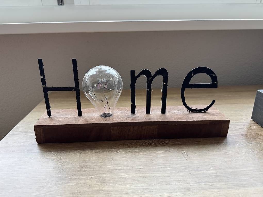 Tutte le decorazioni: Home Licht Schild – Usato da Wädenswil venduto da mar_wt9b