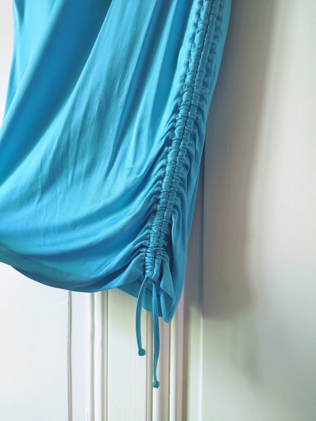 Escada Tops: ESCADA : Fluide top drapé turquoise 36 – Neuf (Voir description) à Petit-Lancy par lilycerise 4