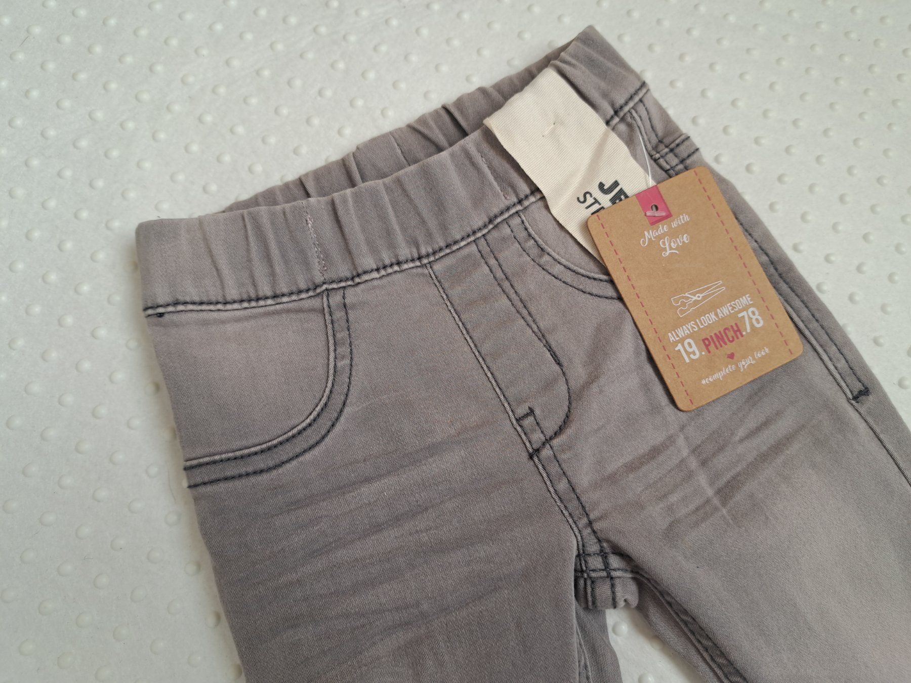 Pantaloni: NEU! Mädchen Jegging Stretch Jeans, Gr. 104 – Nuovo (secondo la descrizione) da Gysenstein venduto da joshuas81 1