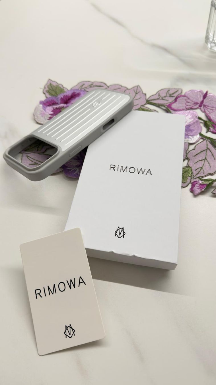 Cover & Protezioni schermo: RIMOWA Style iPhone 17 Pro Max Hülle - Neu – Nuovo e nell'imballaggio originale da Emmenbrücke venduto da igo_9ml2 6