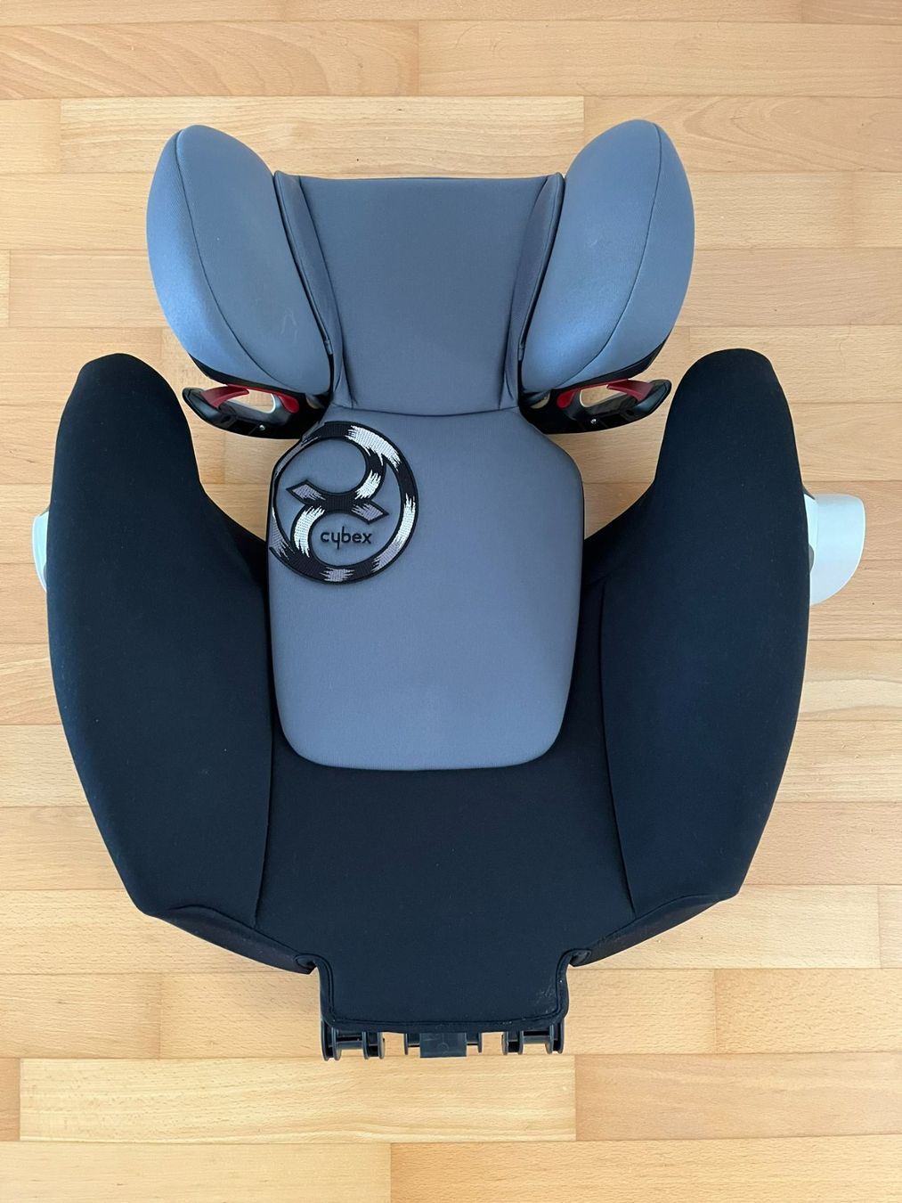 Cybex Seggiolini per auto: Kindersitz Cybex Solution M-Fix & Sitzunterlage – Usato da Muttenz venduto da Juvenile33 5