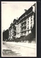 Geneve, Grosses Gebäude im Sonnenschein
