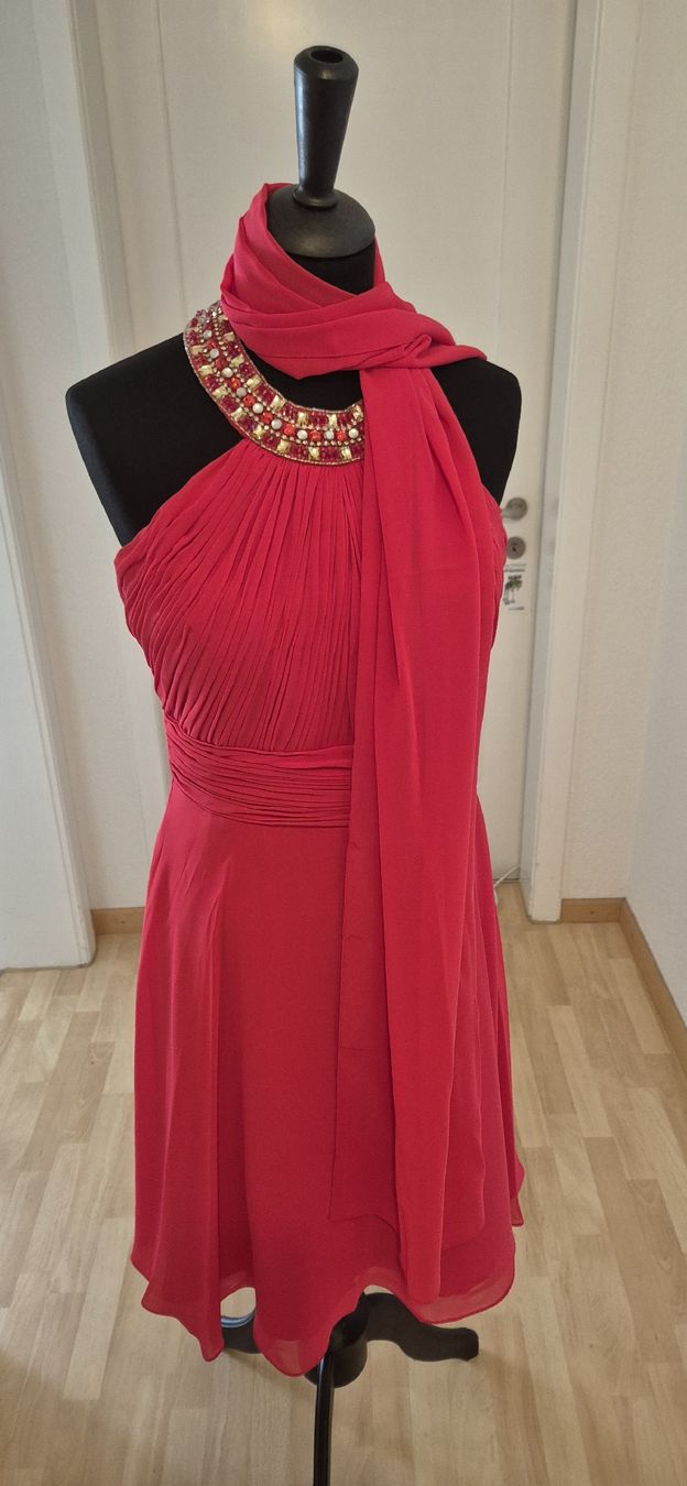Vestiti: Rotes Cocktailkleid Grösse 40 – Usato da Schwyz venduto da Vesparider01 6