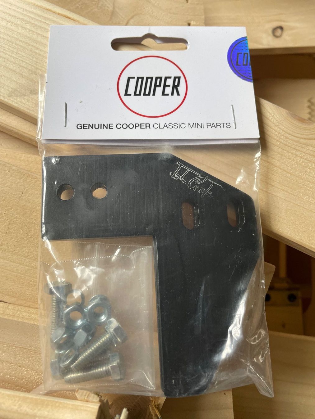 Mini Tutti pezzi di ricambio auto: Original Mini Cooper John Cooper seat extender brackets – Usato da Ebikon venduto da sutski123