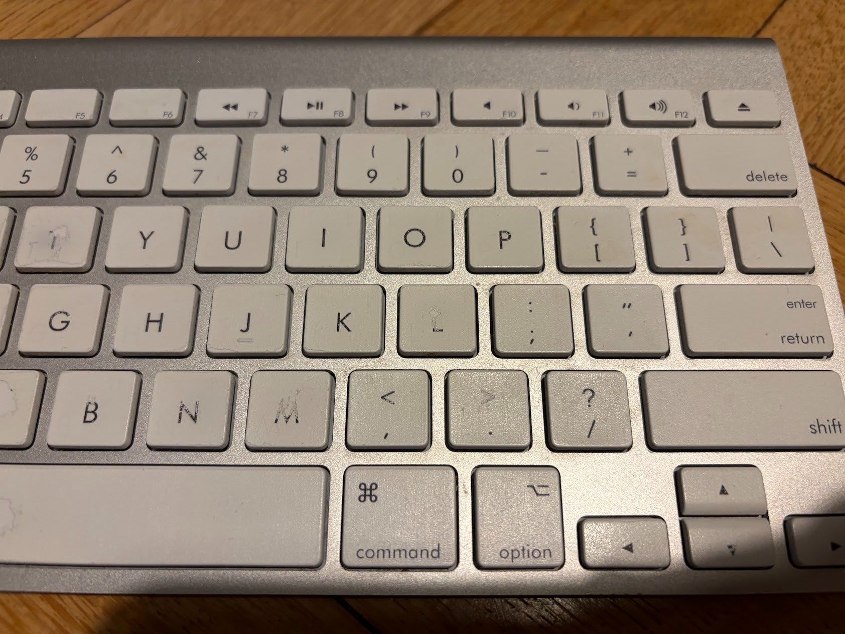 Apple Tastiere: Apple Wireless Keyboard A1314 – Usato da Zürich venduto da agg_5ttv 1