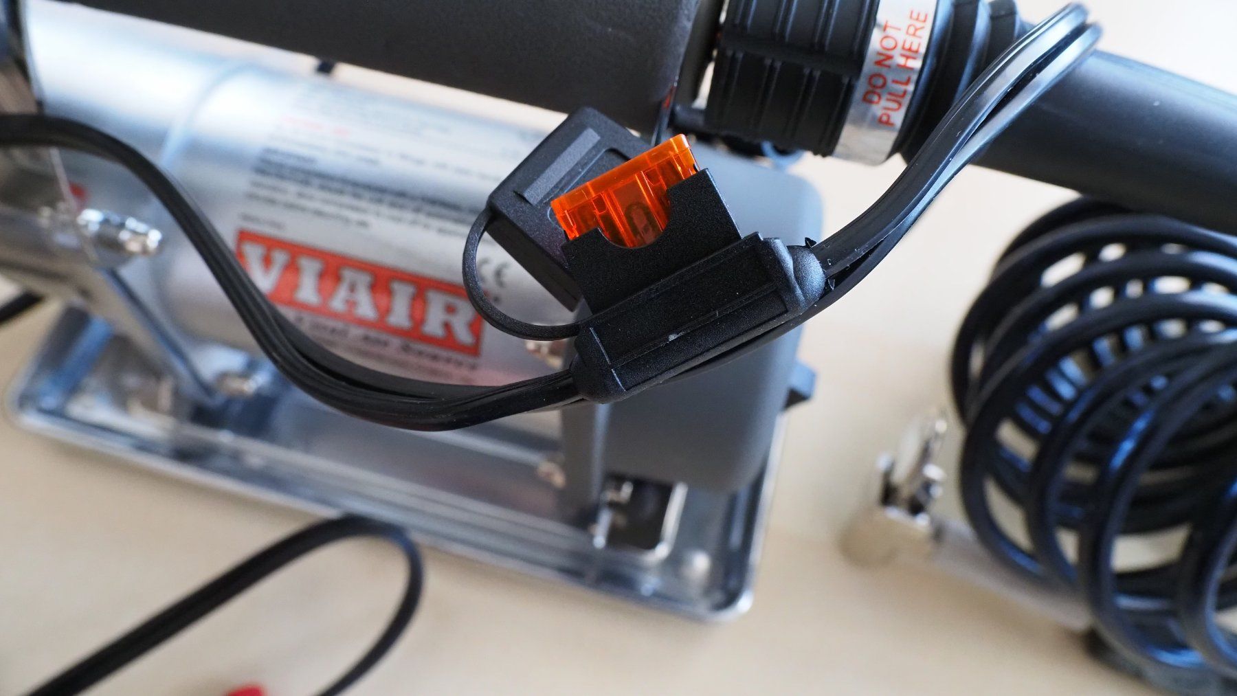 Kompressoren: 12 V tragbarer Kompressor 150 PSI = 10.3 BAR – Gebraucht aus Biberstein von pampasgras 2