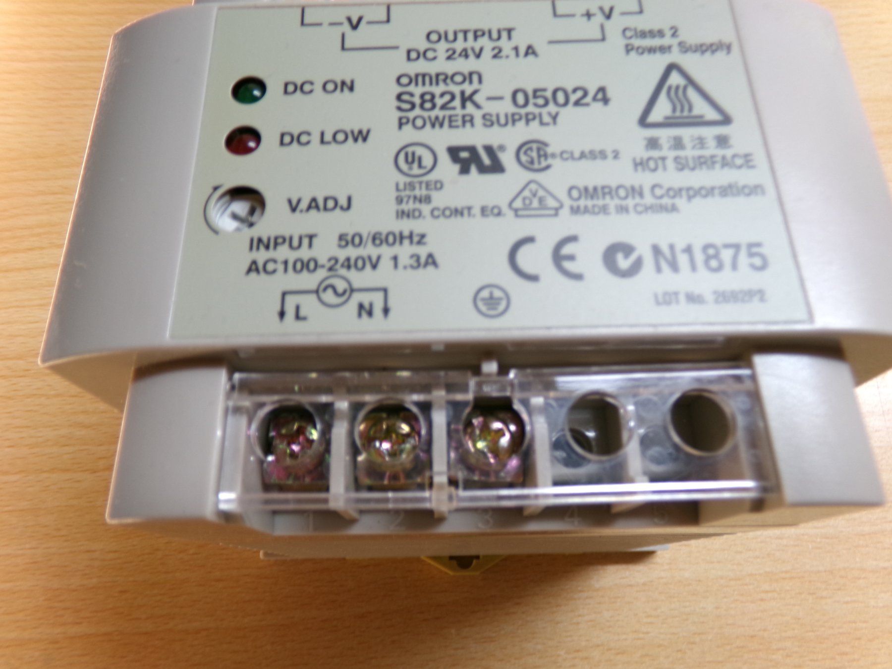 Componenti elettronici: Spannungsversorgung 24V 2,1A Omron – Usato da Hombrechtikon venduto da Maloev17 2