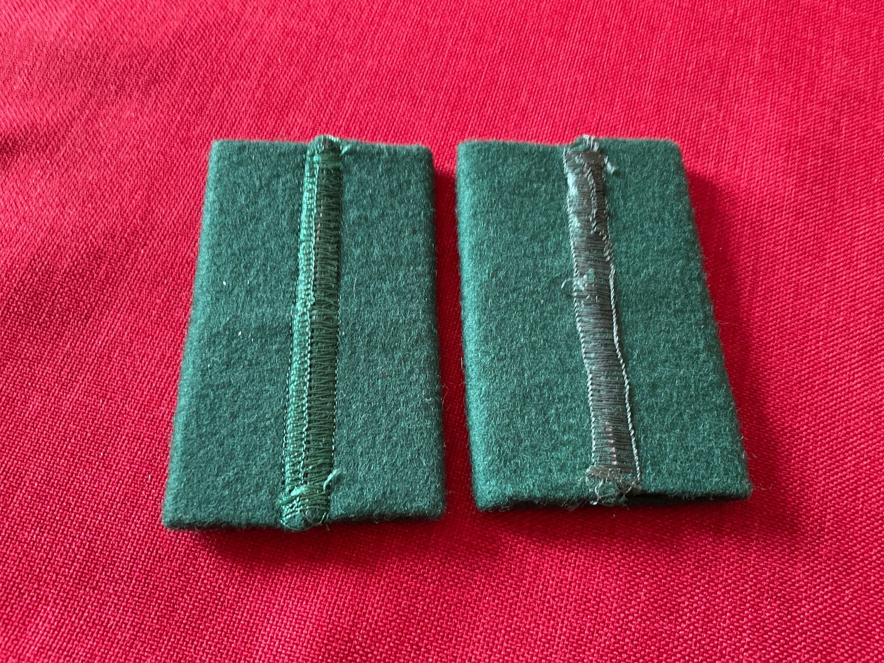 Placchette & Badge: Vintage Polizei Epauletten – Usato da Lugano venduto da Persepolis 1