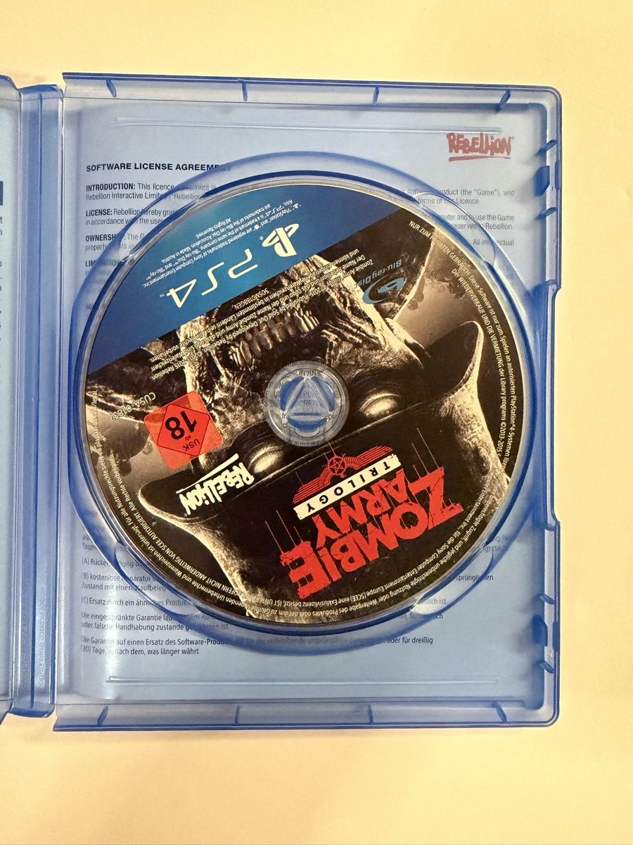 Sony Jeux: Zombie Army Trilogie Ps4 Game – D'occasion à Hendschiken par Jamie2006 2