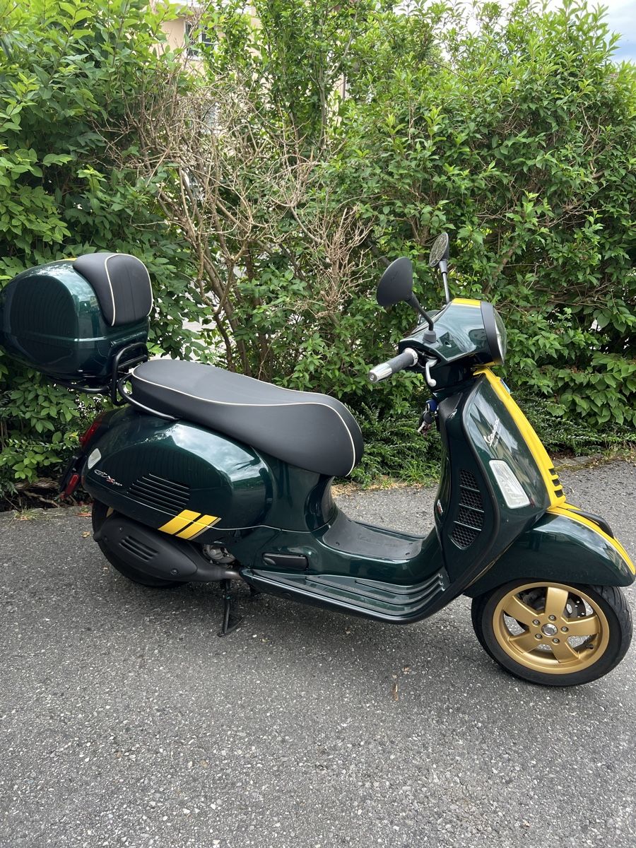 Vespa Scooter: Vespa GTS 300 HPE – Usato da Berneck venduto da Sepia63 3
