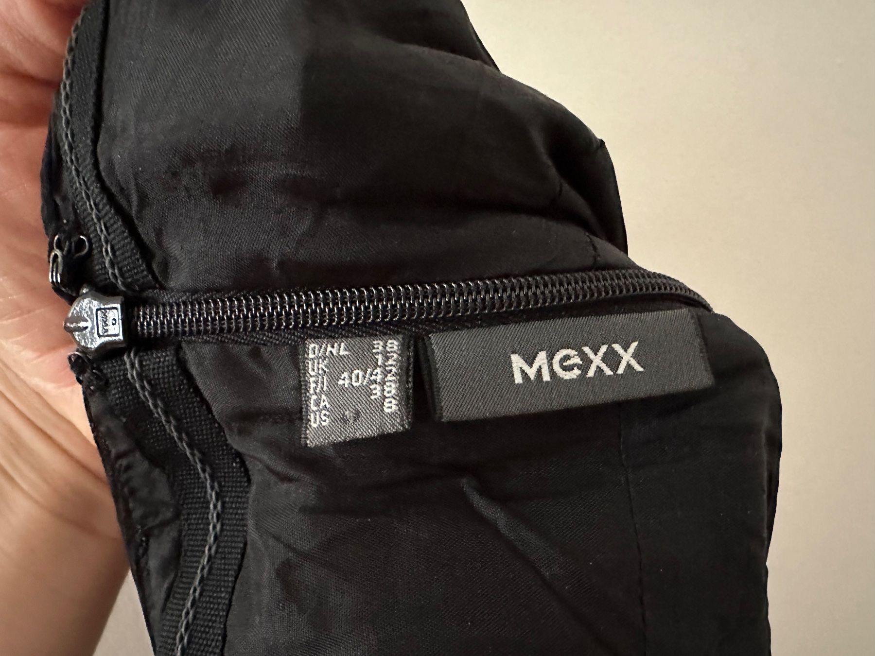 Mexx Vestiti: Mexx Cocktailkleid schwarz – Usato da Trimbach venduto da Goldchild_8 4