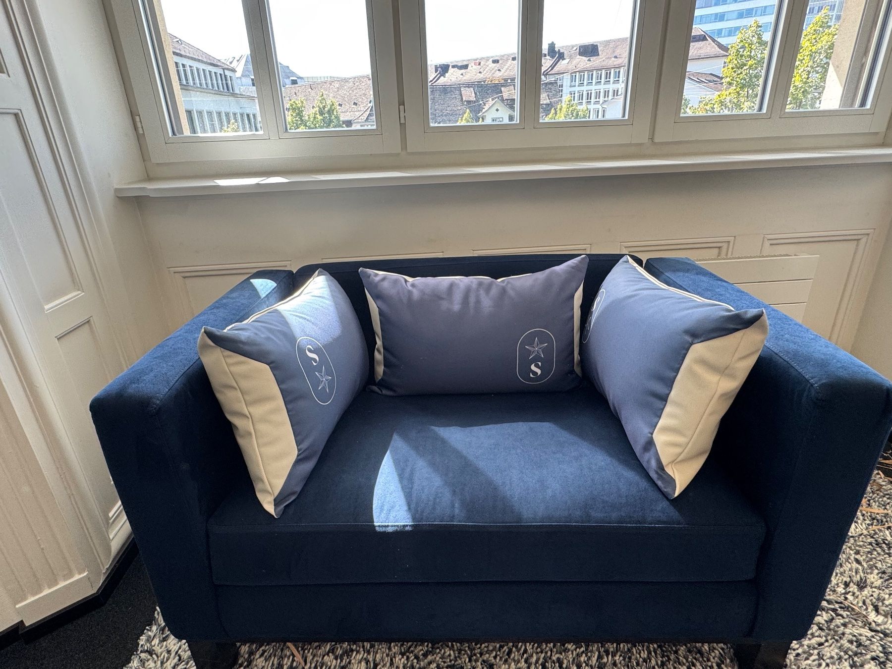 Sofas: Lambert 2-Sitzer Sofa und Fauteuil - Dunkelblau – Gebraucht aus Diessenhofen von Osio 3